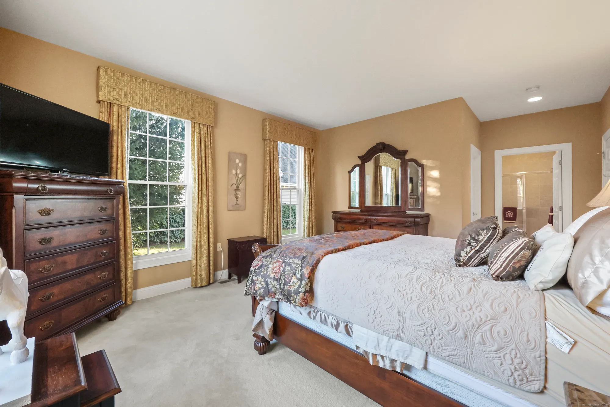 Property Slideshow image 18 of 35 | 8 kenington rd # 8, Avon, CT, 06001