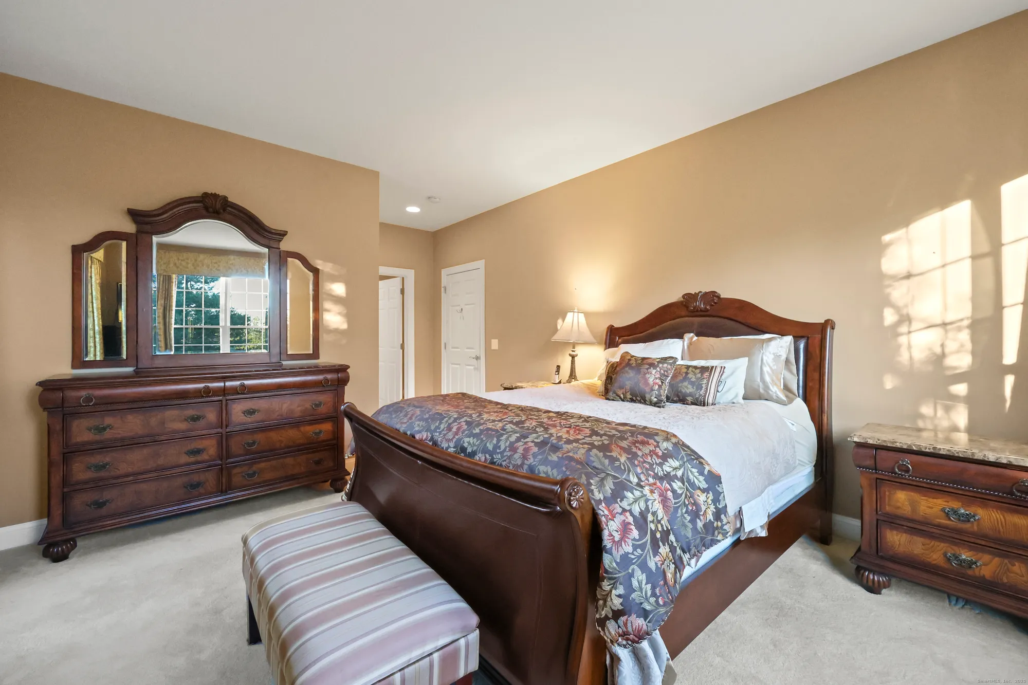 Property Slideshow image 19 of 35 | 8 kenington rd # 8, Avon, CT, 06001