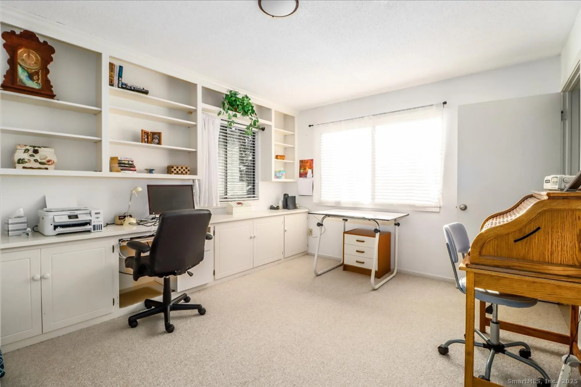 Property Slideshow image 6 of 27 | 25 heritage crst c, Southbury, CT, 06488