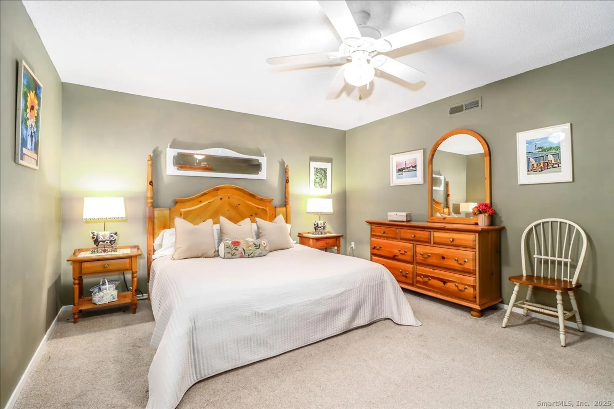 Property Slideshow image 9 of 27 | 25 heritage crst c, Southbury, CT, 06488