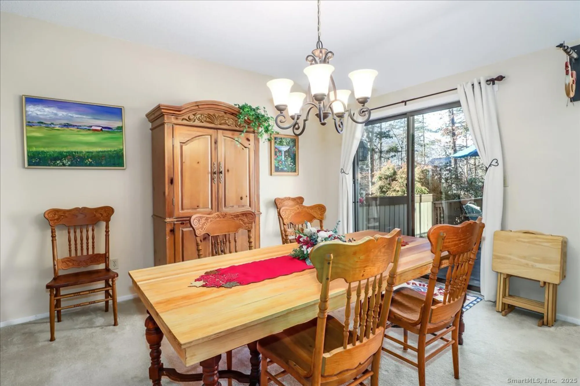 Property Slideshow image 15 of 27 | 25 heritage crst c, Southbury, CT, 06488