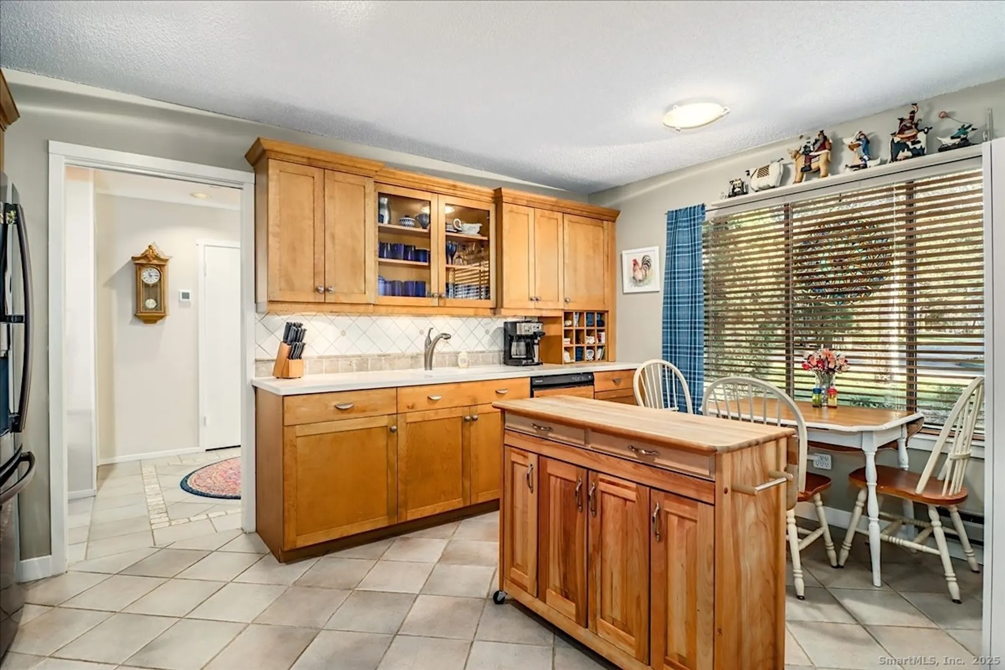 Property Slideshow image 17 of 27 | 25 heritage crst c, Southbury, CT, 06488