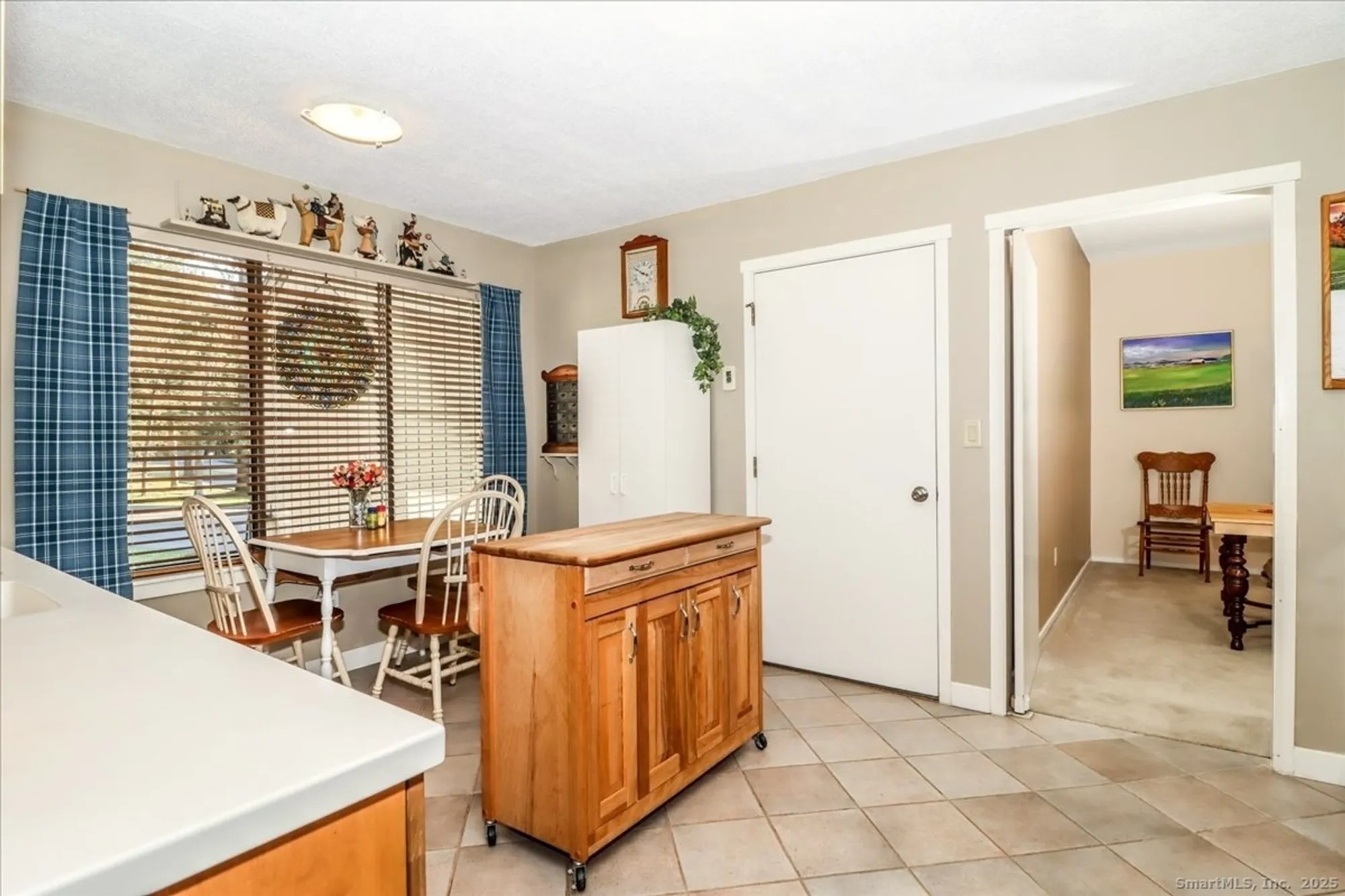 Property Slideshow image 18 of 27 | 25 heritage crst c, Southbury, CT, 06488