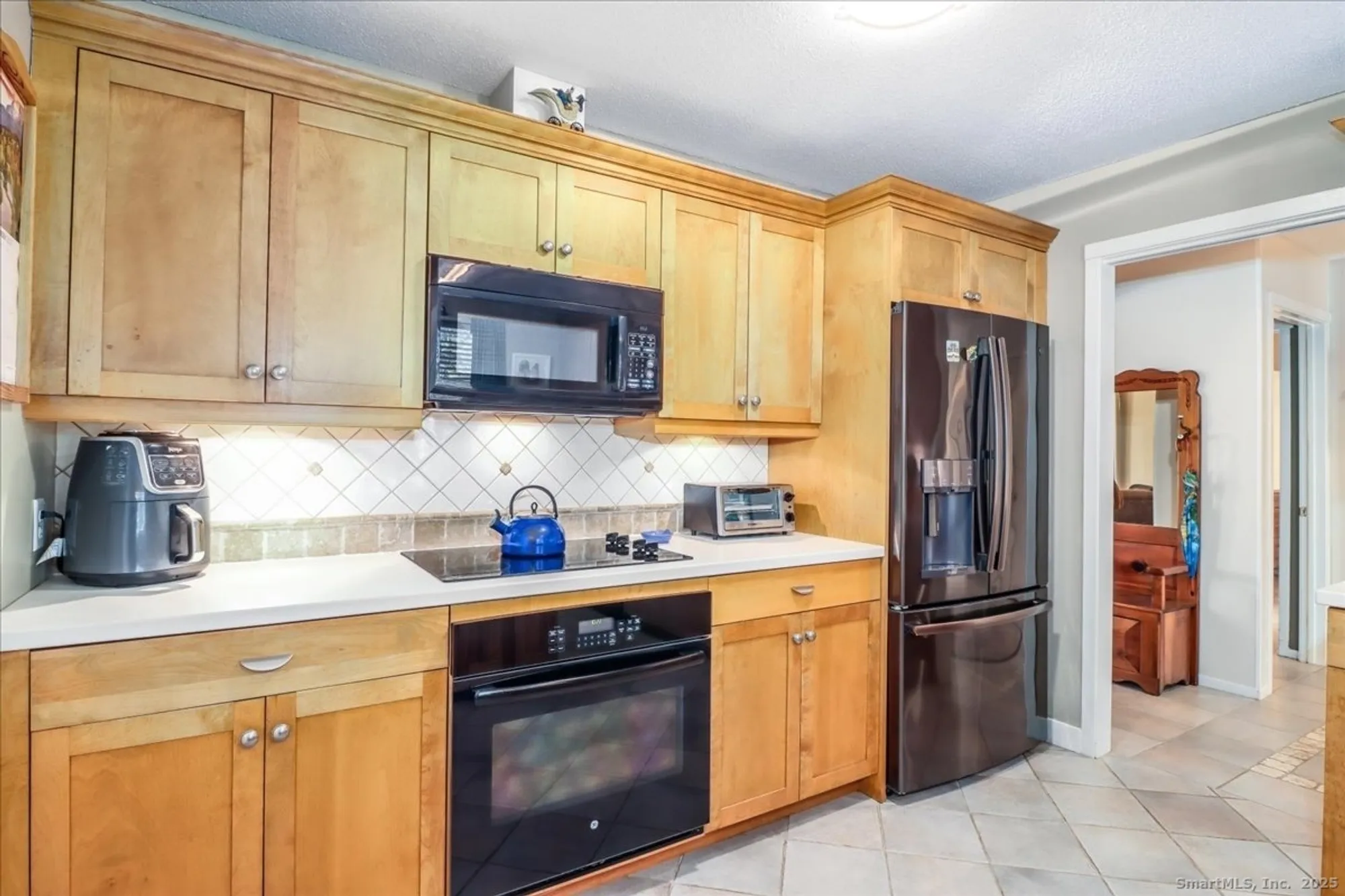 Property Slideshow image 19 of 27 | 25 heritage crst c, Southbury, CT, 06488