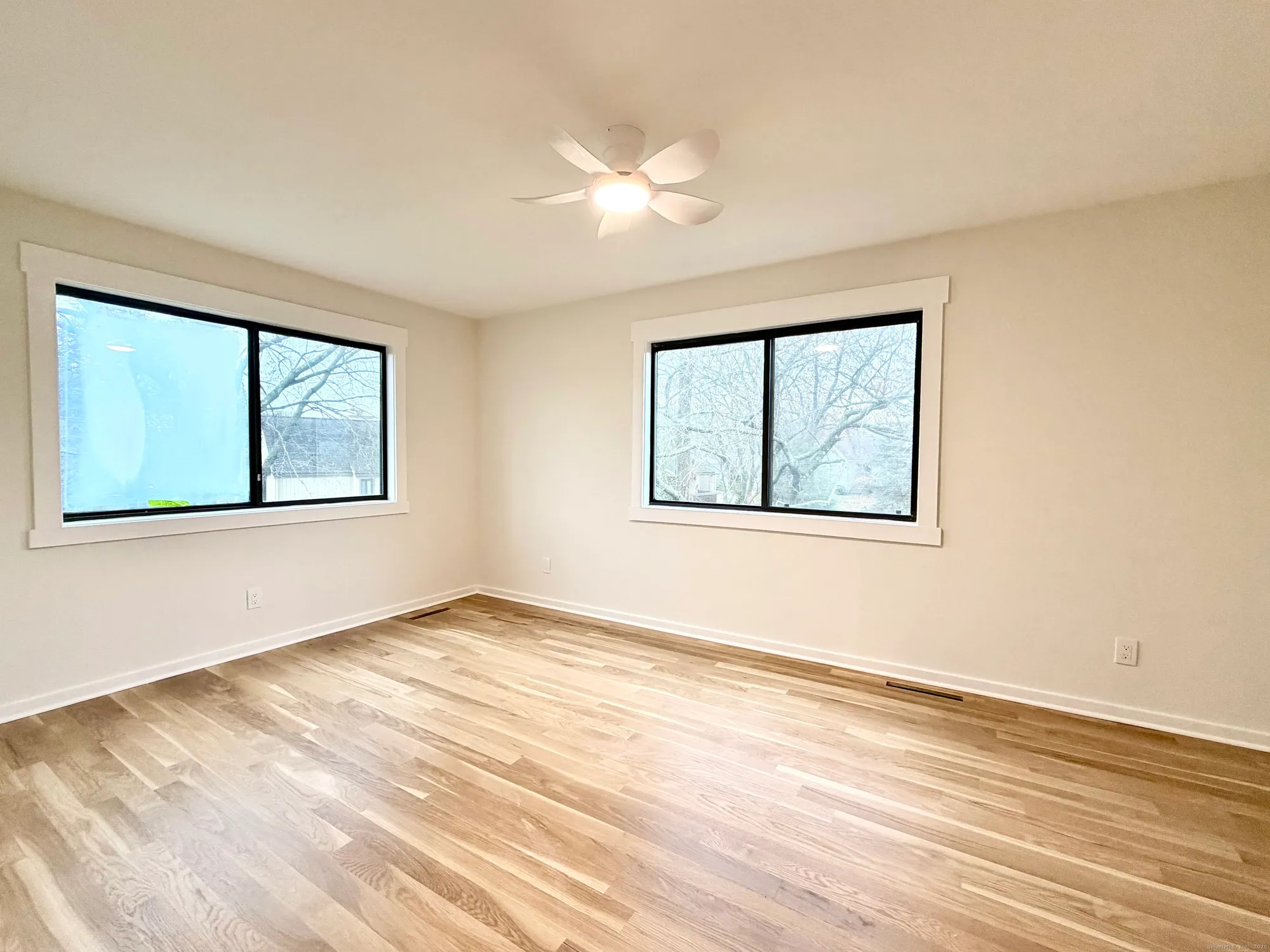 Property Slideshow image 11 of 26 | 133 bannock ln a, Stratford, CT, 06614