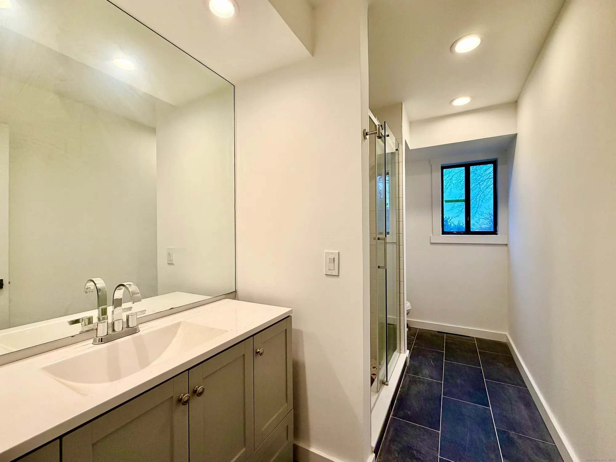 Property Slideshow image 13 of 26 | 133 bannock ln a, Stratford, CT, 06614