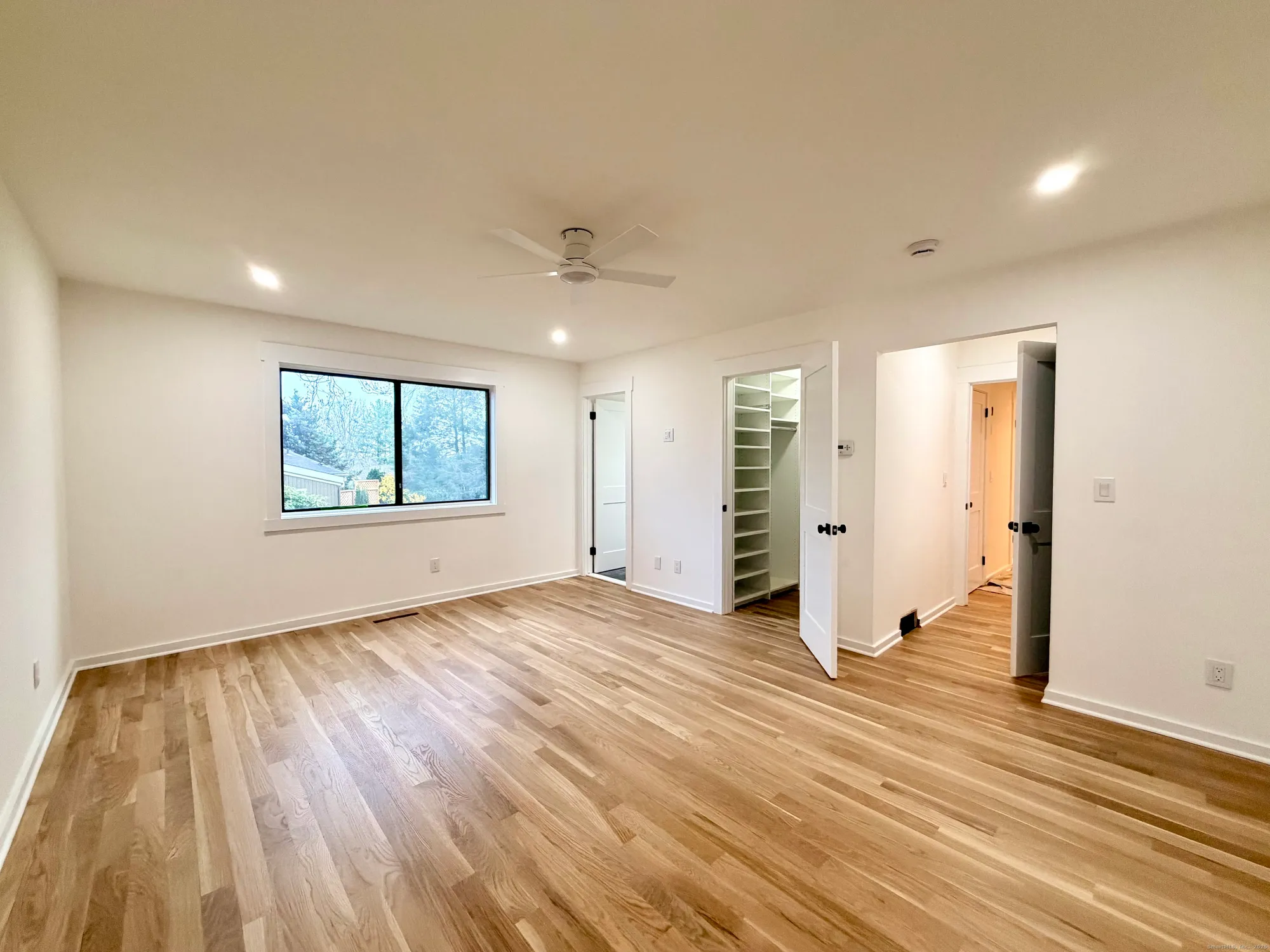 Property Slideshow image 14 of 26 | 133 bannock ln a, Stratford, CT, 06614