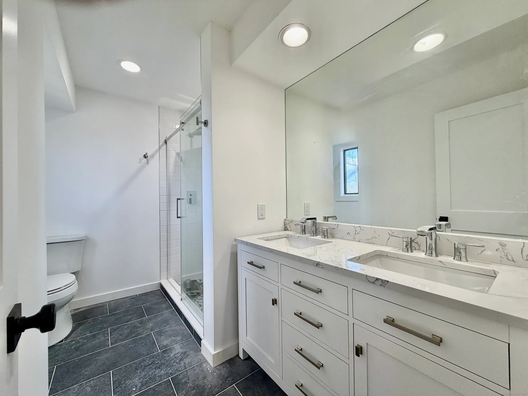 Property Slideshow image 17 of 26 | 133 bannock ln a, Stratford, CT, 06614