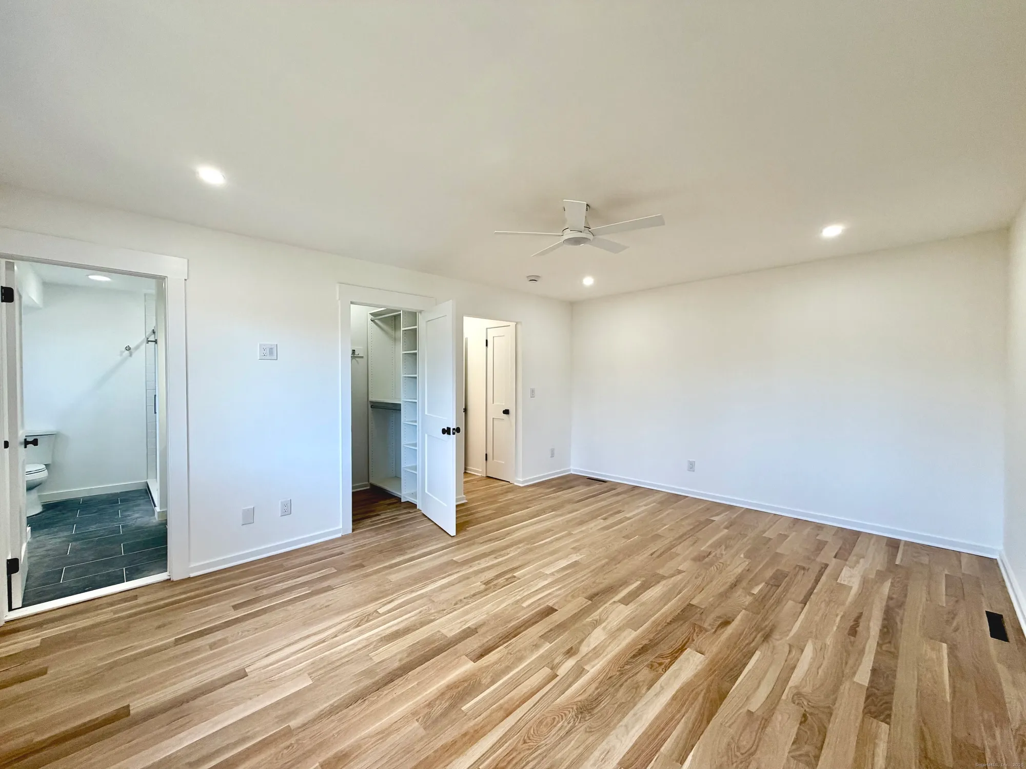 Property Slideshow image 16 of 26 | 133 bannock ln a, Stratford, CT, 06614