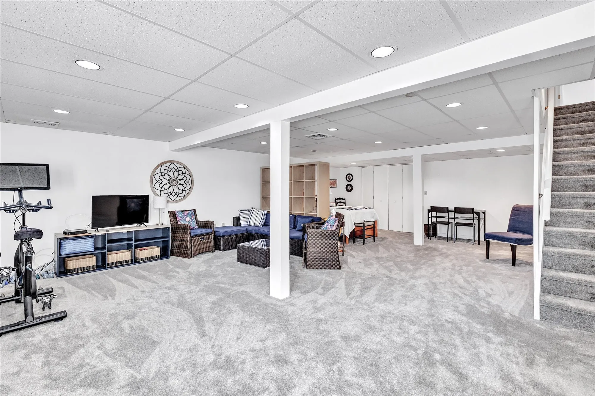 Property Slideshow image 29 of 33 | 516 opa ln a, Stratford, CT, 06614