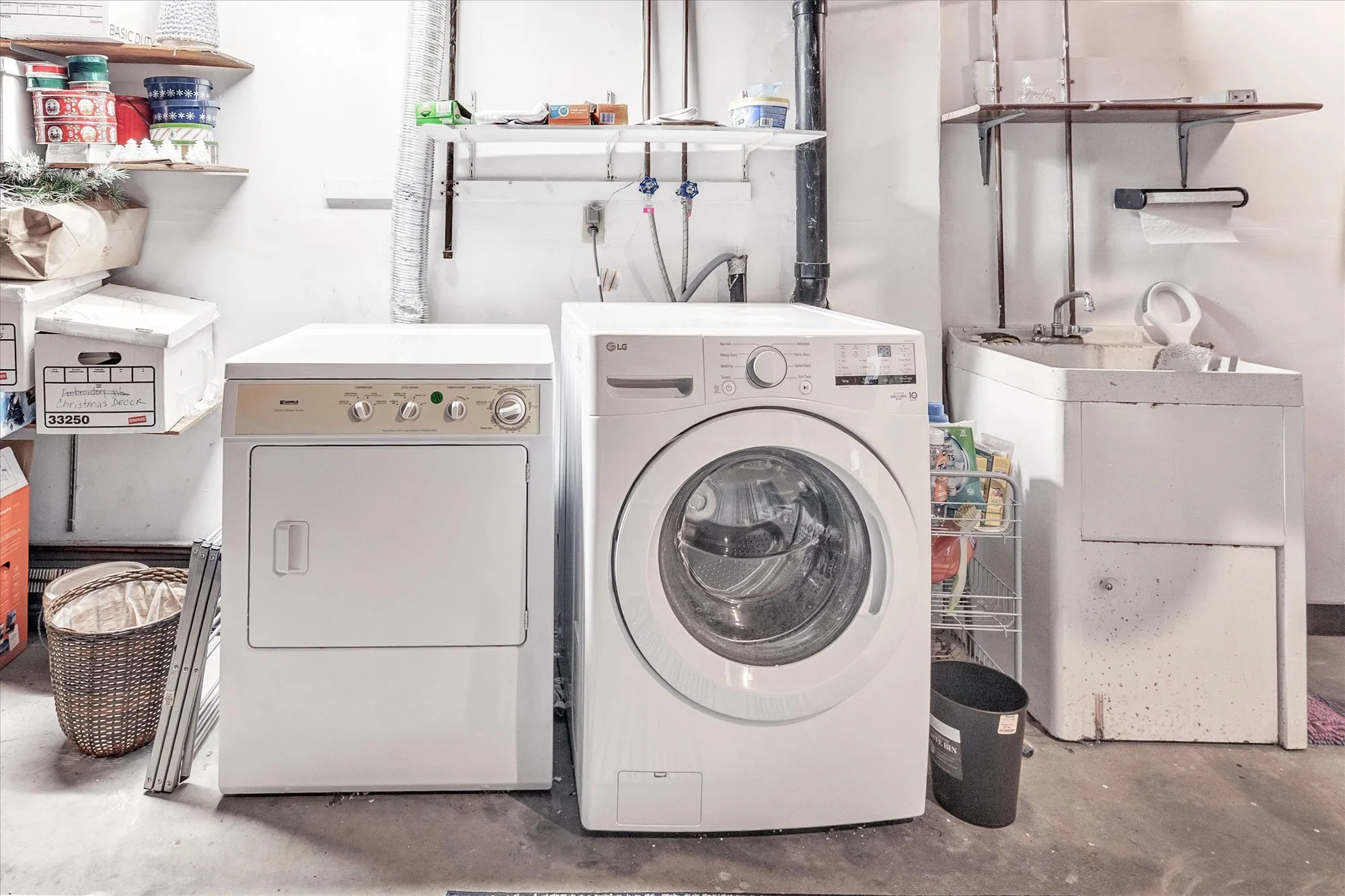 Property Slideshow image 33 of 33 | 516 opa ln a, Stratford, CT, 06614