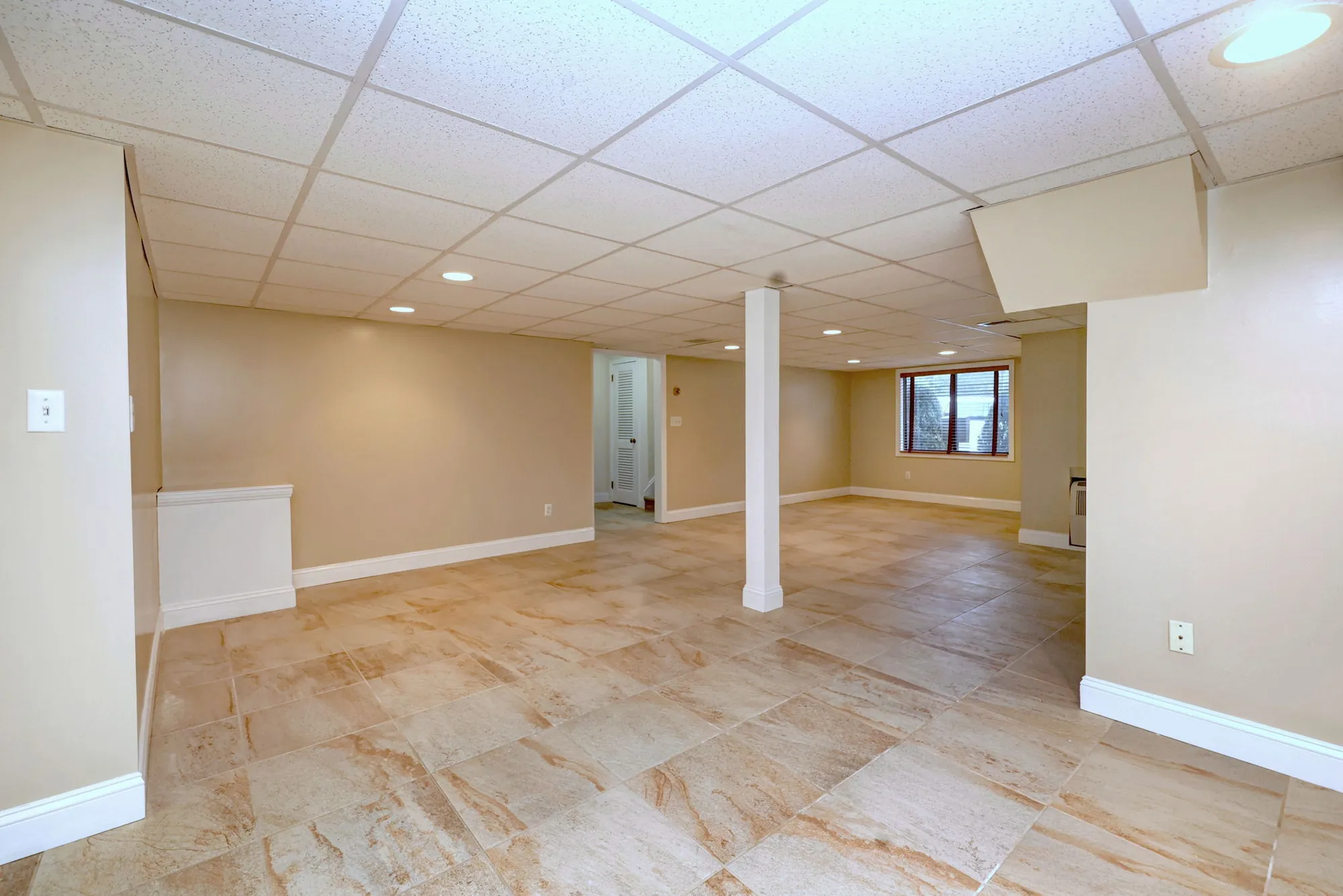 Property Slideshow image 32 of 40 | 195 bayfield ln a, Stratford, CT, 06614