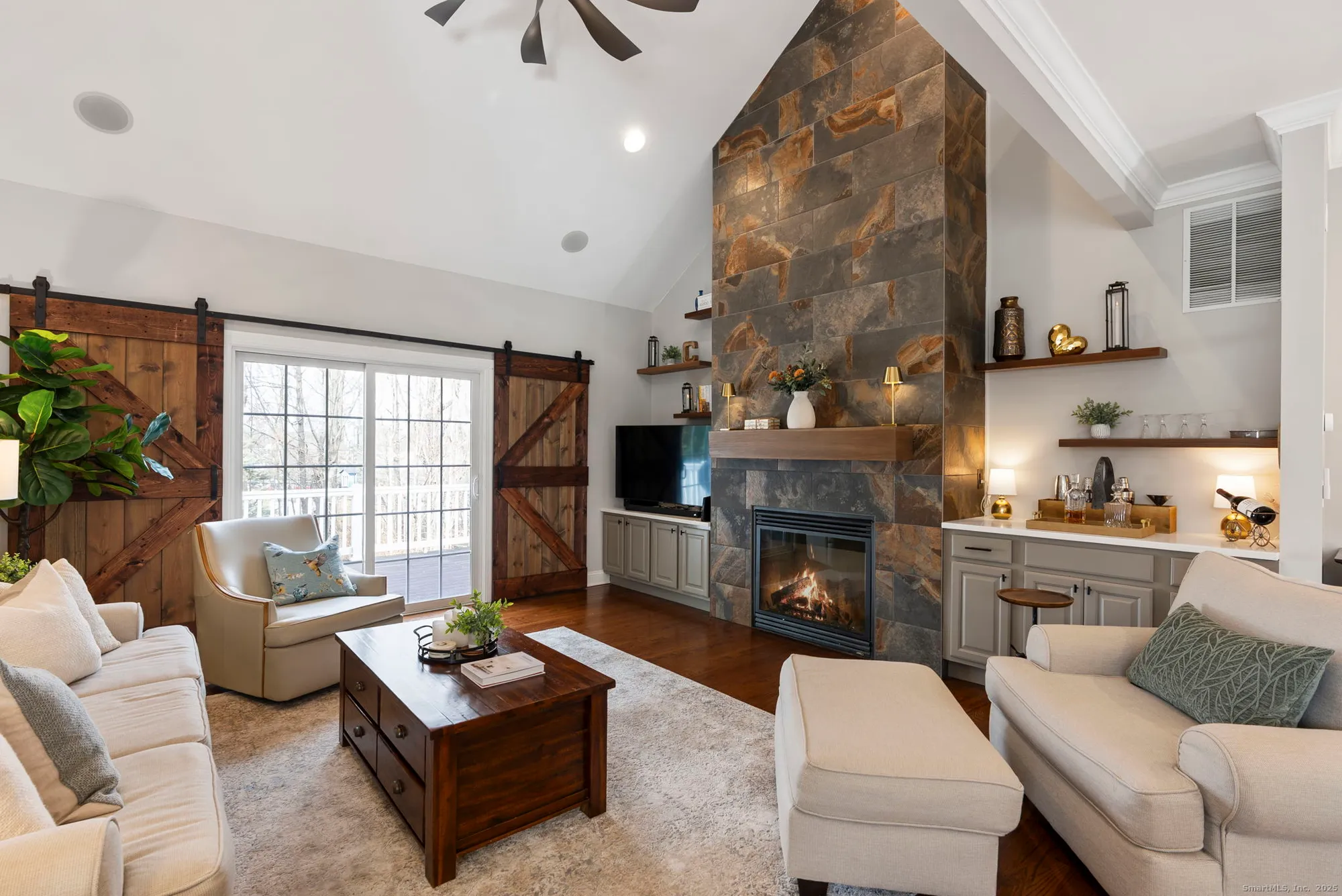 Property Slideshow image 12 of 35 | 21 oak meadow ln # 21, Harwinton, CT, 06791