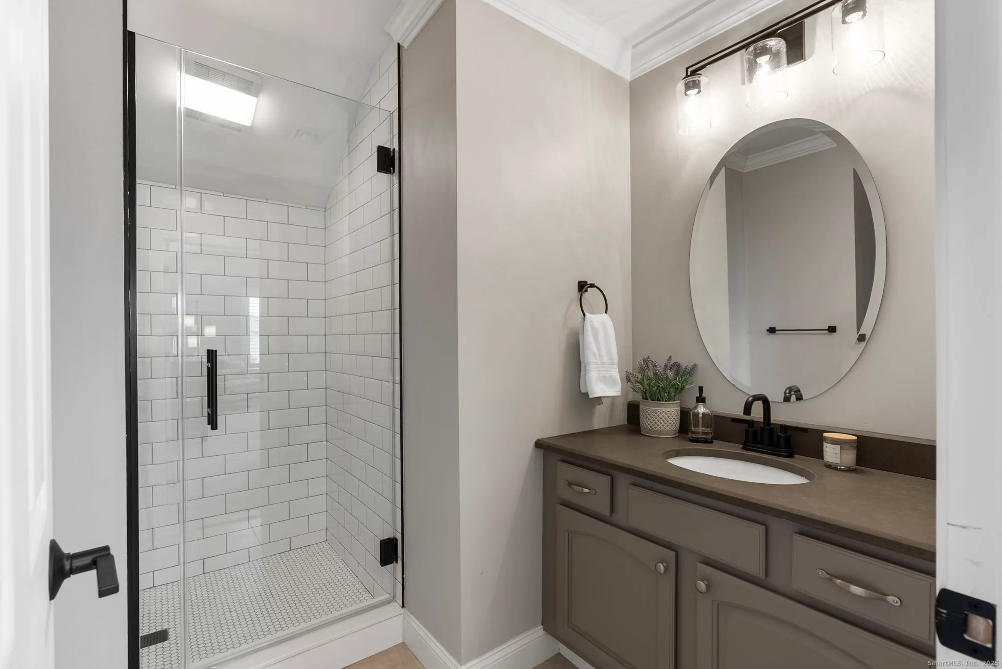 Property Slideshow image 24 of 35 | 21 oak meadow ln # 21, Harwinton, CT, 06791