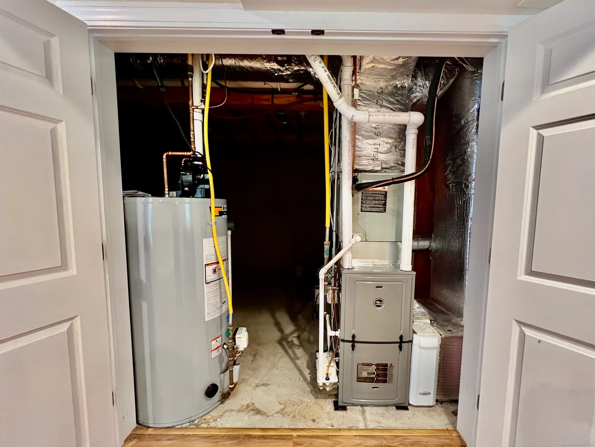 Property Slideshow image 32 of 34 | 65 oak meadow ln # 65, Harwinton, CT, 06791