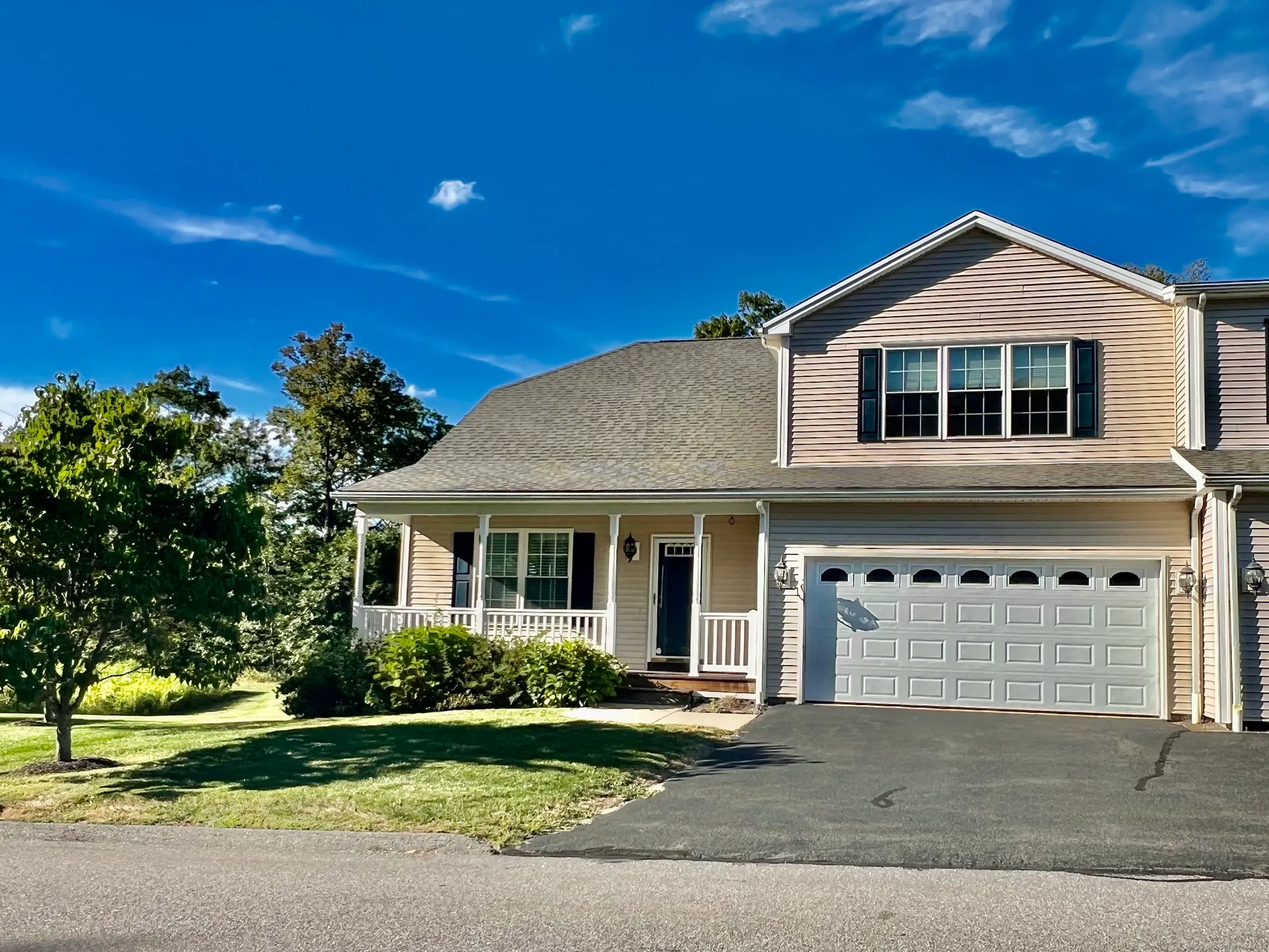 Property Slideshow image 33 of 34 | 65 oak meadow ln # 65, Harwinton, CT, 06791