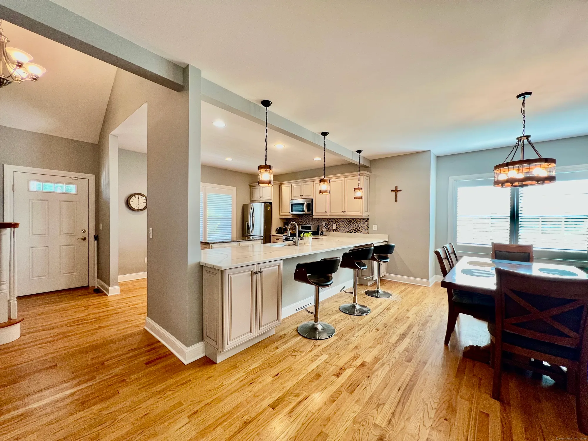 Property Slideshow image 3 of 34 | 65 oak meadow ln # 65, Harwinton, CT, 06791