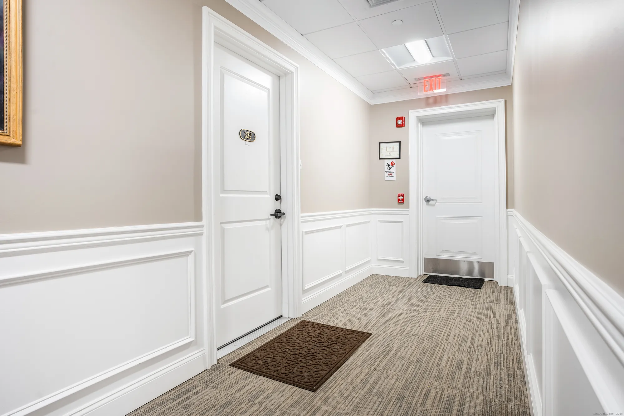 Property Slideshow image 6 of 38 | 332 still water cir # 332, Brookfield, CT, 06804