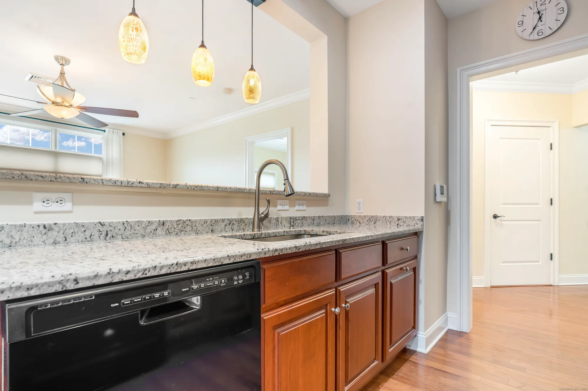 Property Slideshow image 12 of 38 | 332 still water cir # 332, Brookfield, CT, 06804