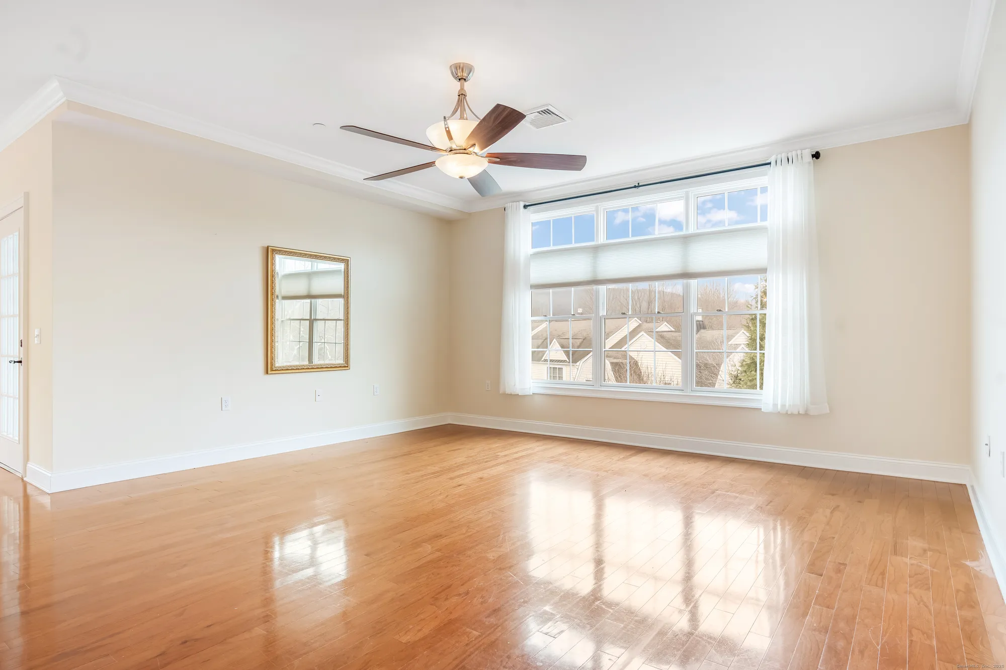 Property Slideshow image 14 of 38 | 332 still water cir # 332, Brookfield, CT, 06804