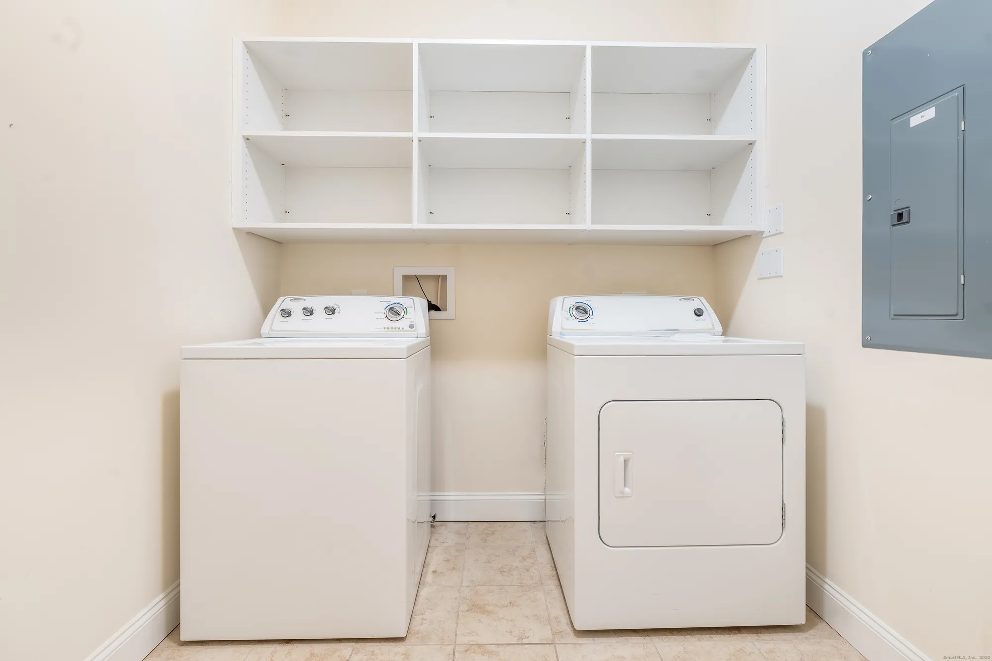 Property Slideshow image 28 of 38 | 332 still water cir # 332, Brookfield, CT, 06804