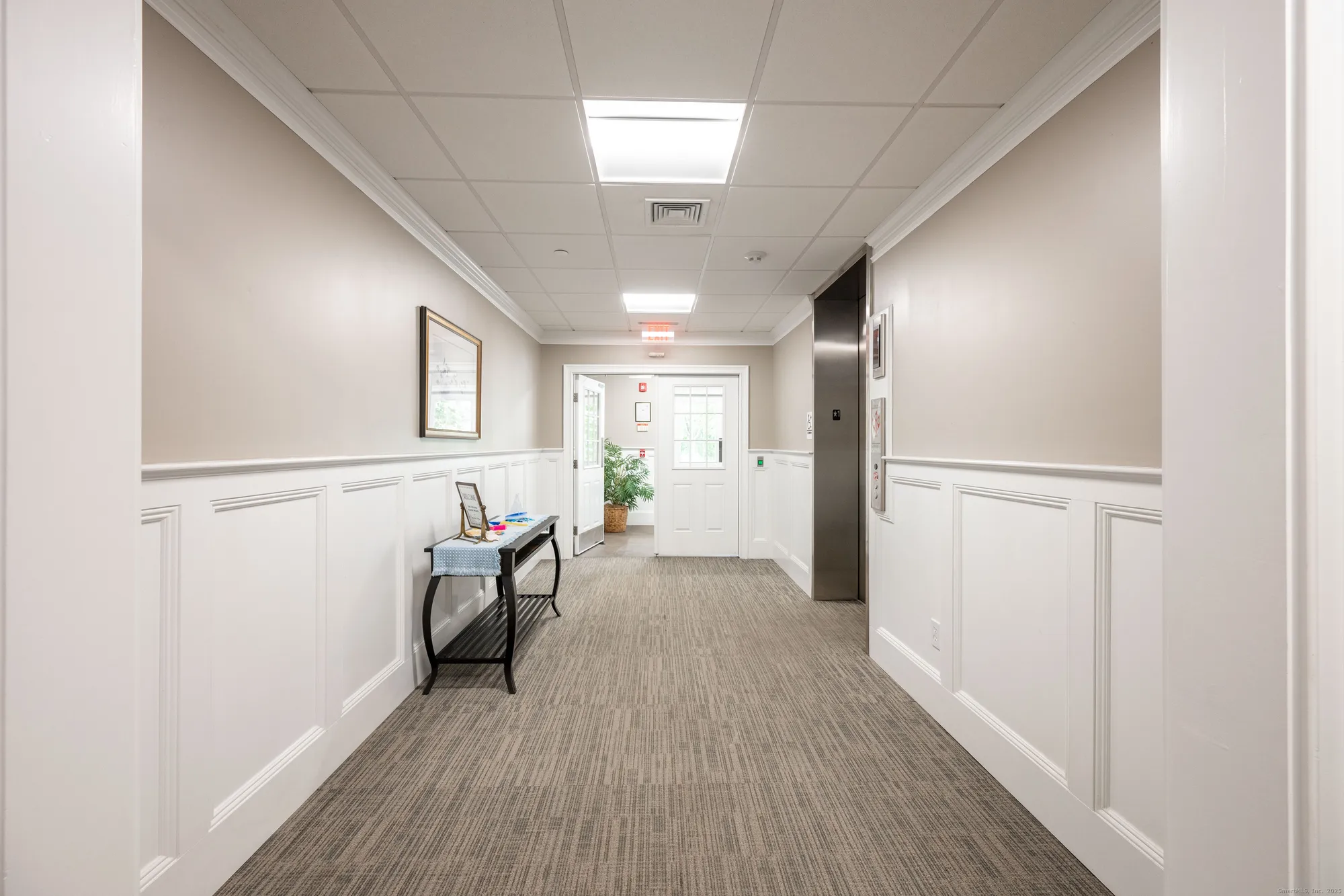 Property Slideshow image 5 of 38 | 332 still water cir # 332, Brookfield, CT, 06804