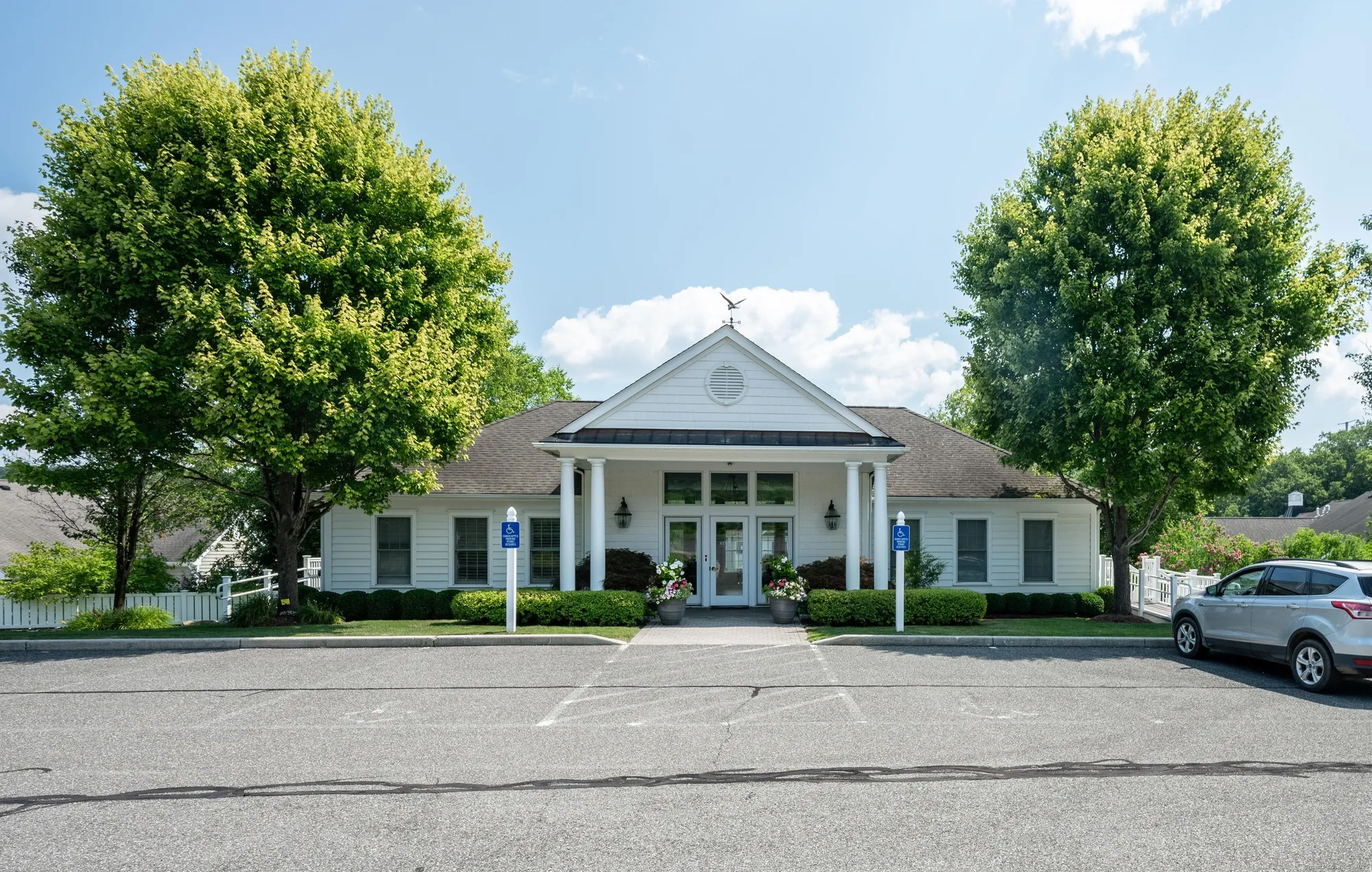 Property Slideshow image 30 of 38 | 332 still water cir # 332, Brookfield, CT, 06804