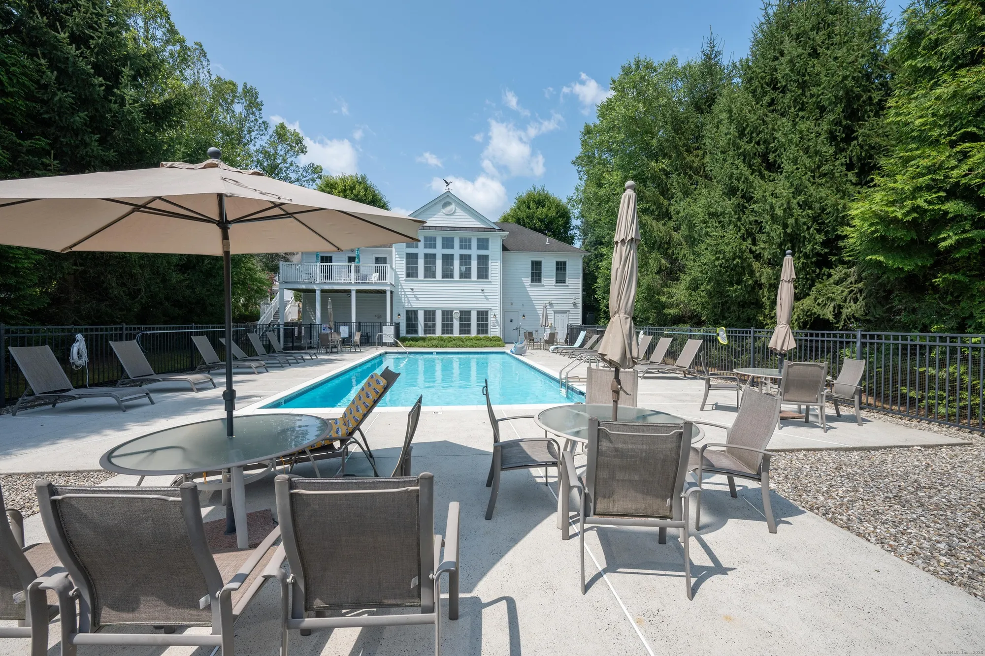 Property Slideshow image 32 of 38 | 332 still water cir # 332, Brookfield, CT, 06804