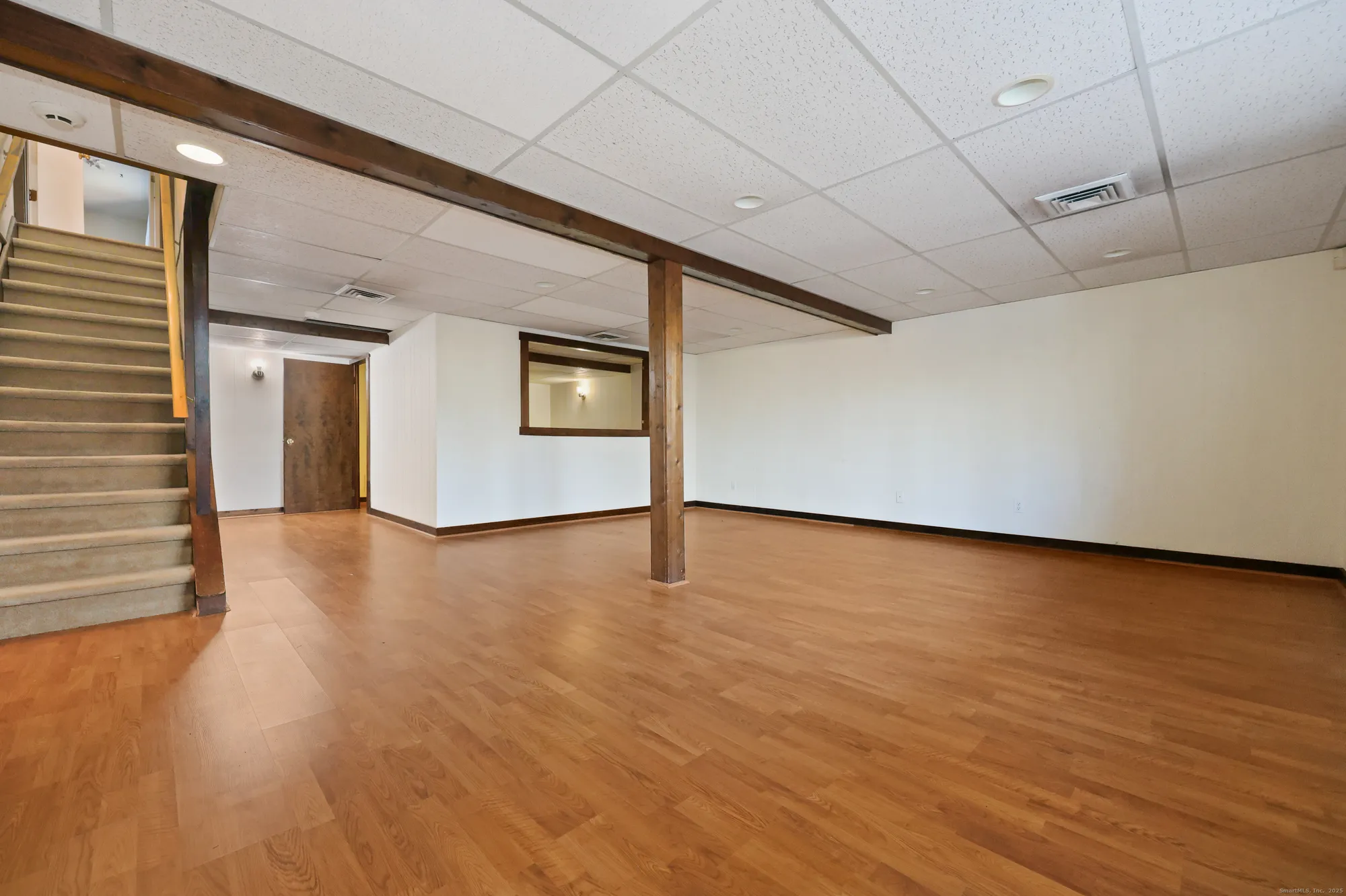 Property Slideshow image 23 of 37 | 522 iroquois ln b, Stratford, CT, 06614