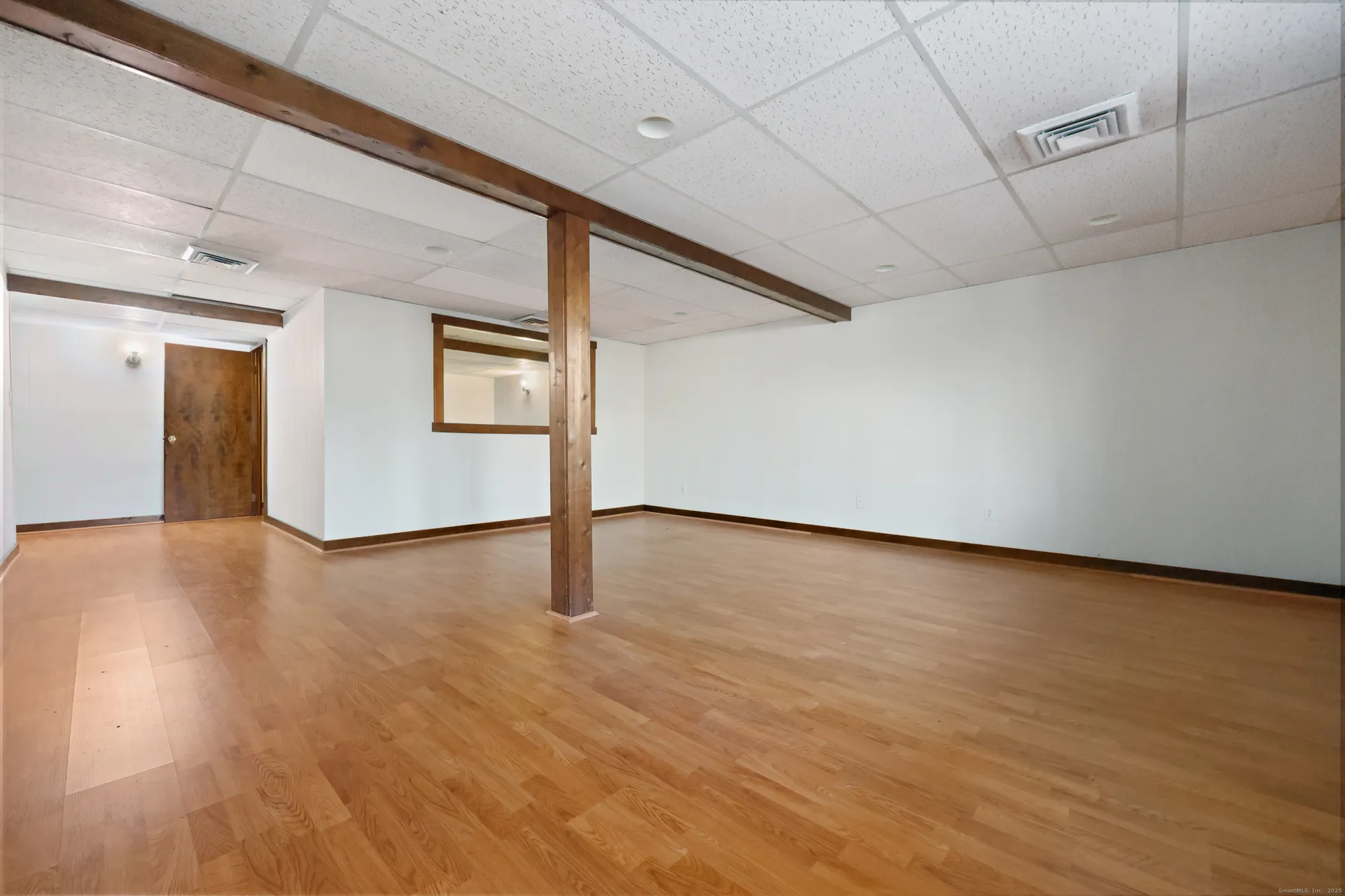 Property Slideshow image 24 of 37 | 522 iroquois ln b, Stratford, CT, 06614