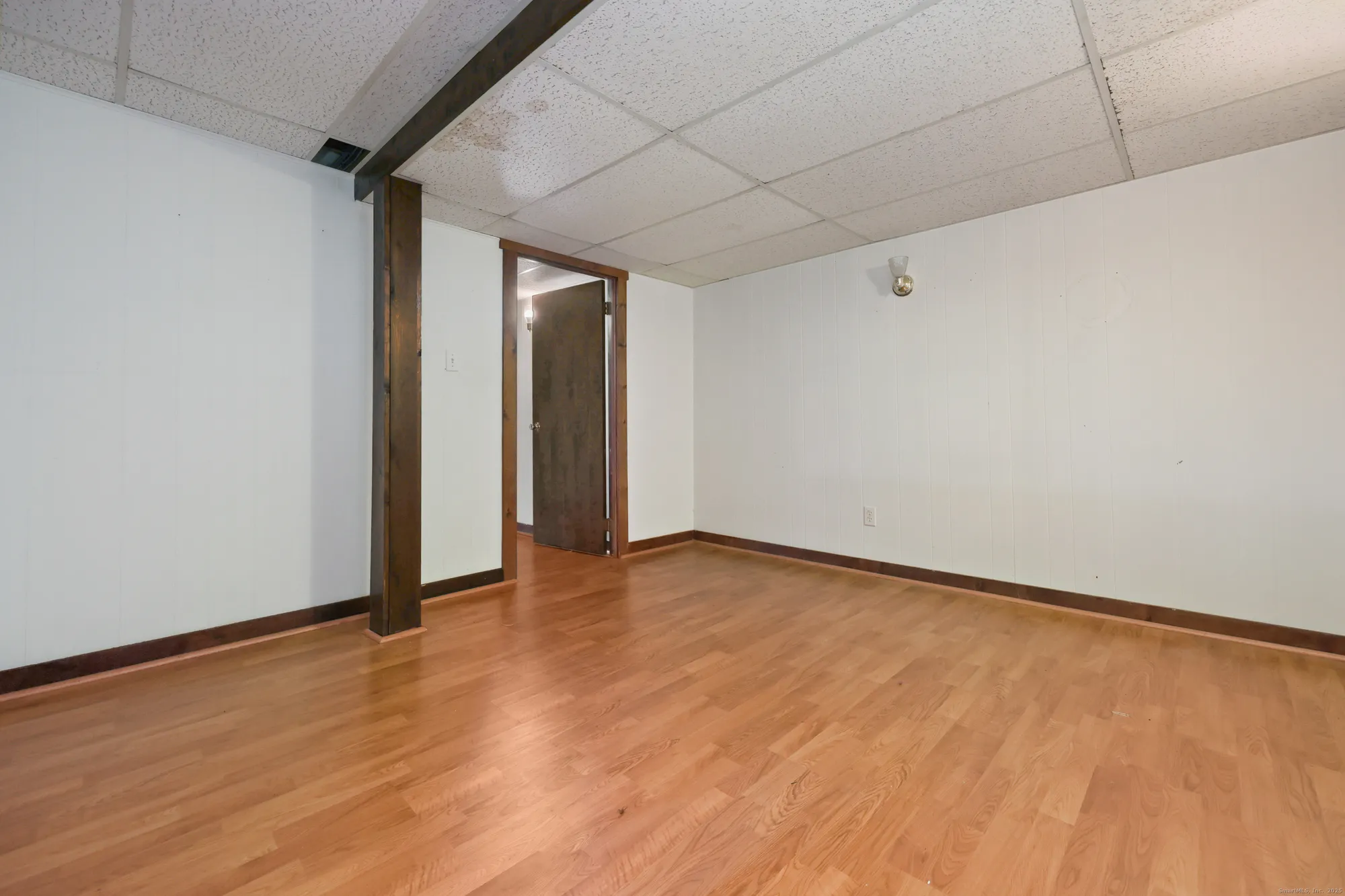 Property Slideshow image 28 of 37 | 522 iroquois ln b, Stratford, CT, 06614