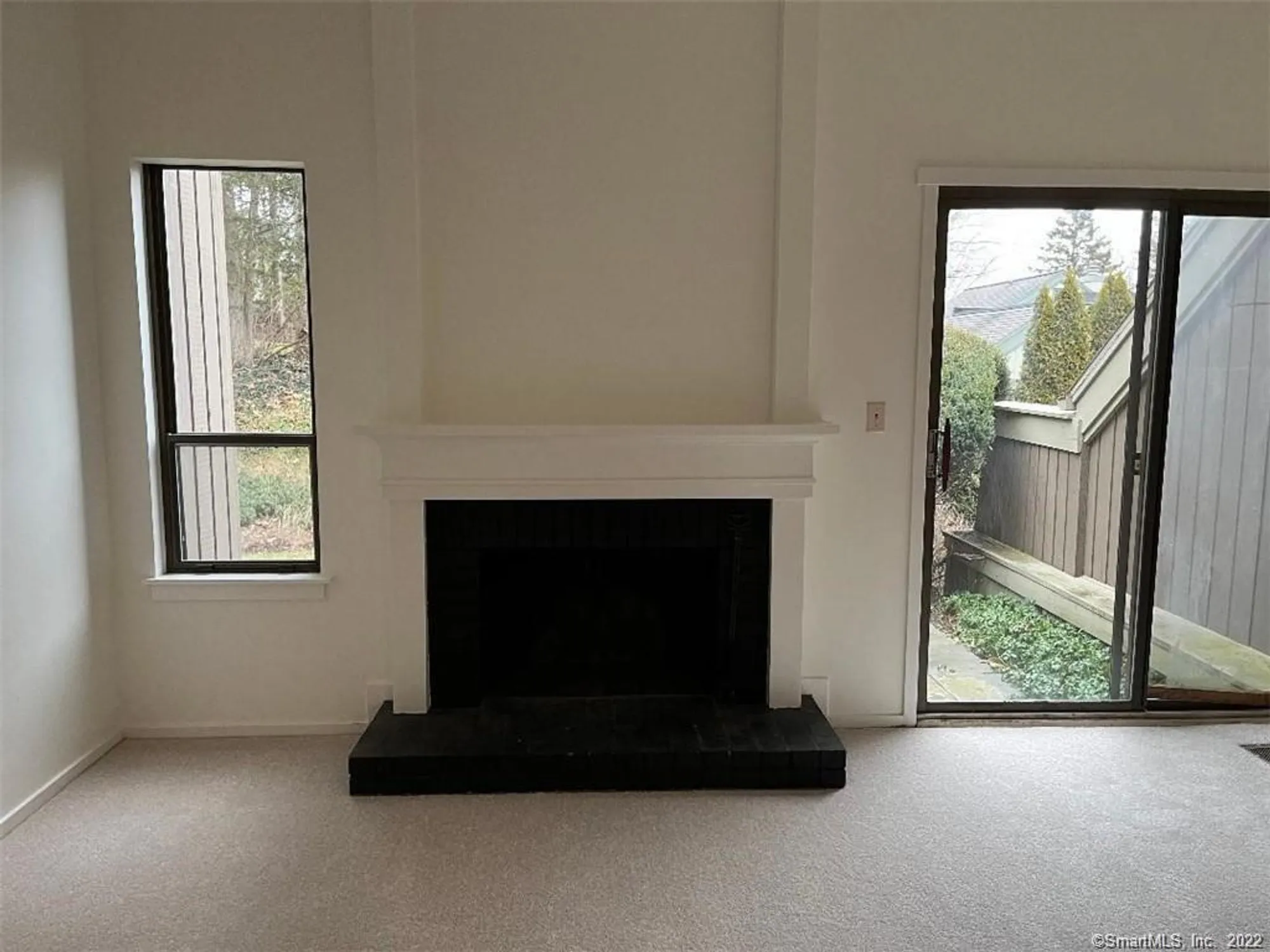 Property Slideshow image 8 of 15 | 20 heritage cir b, Southbury, CT, 06488