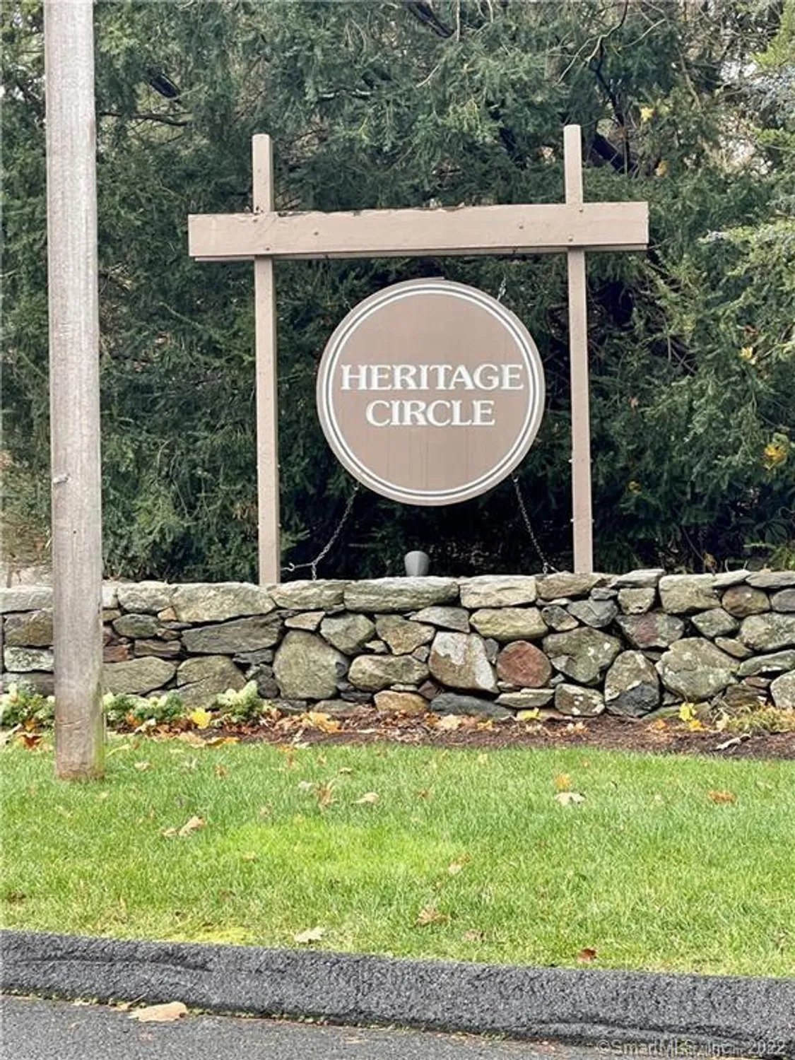 Property Slideshow image 1 of 15 | 20 heritage cir b, Southbury, CT, 06488