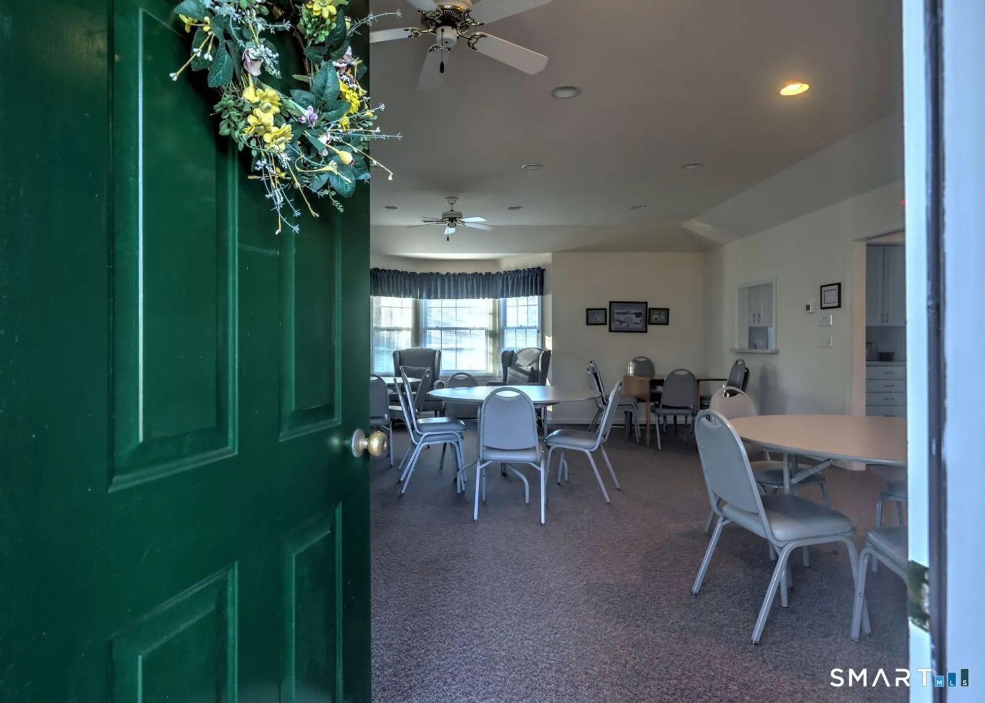 Property Slideshow image 28 of 37 | 5 cider mill ln, Trumbull, CT, 06611