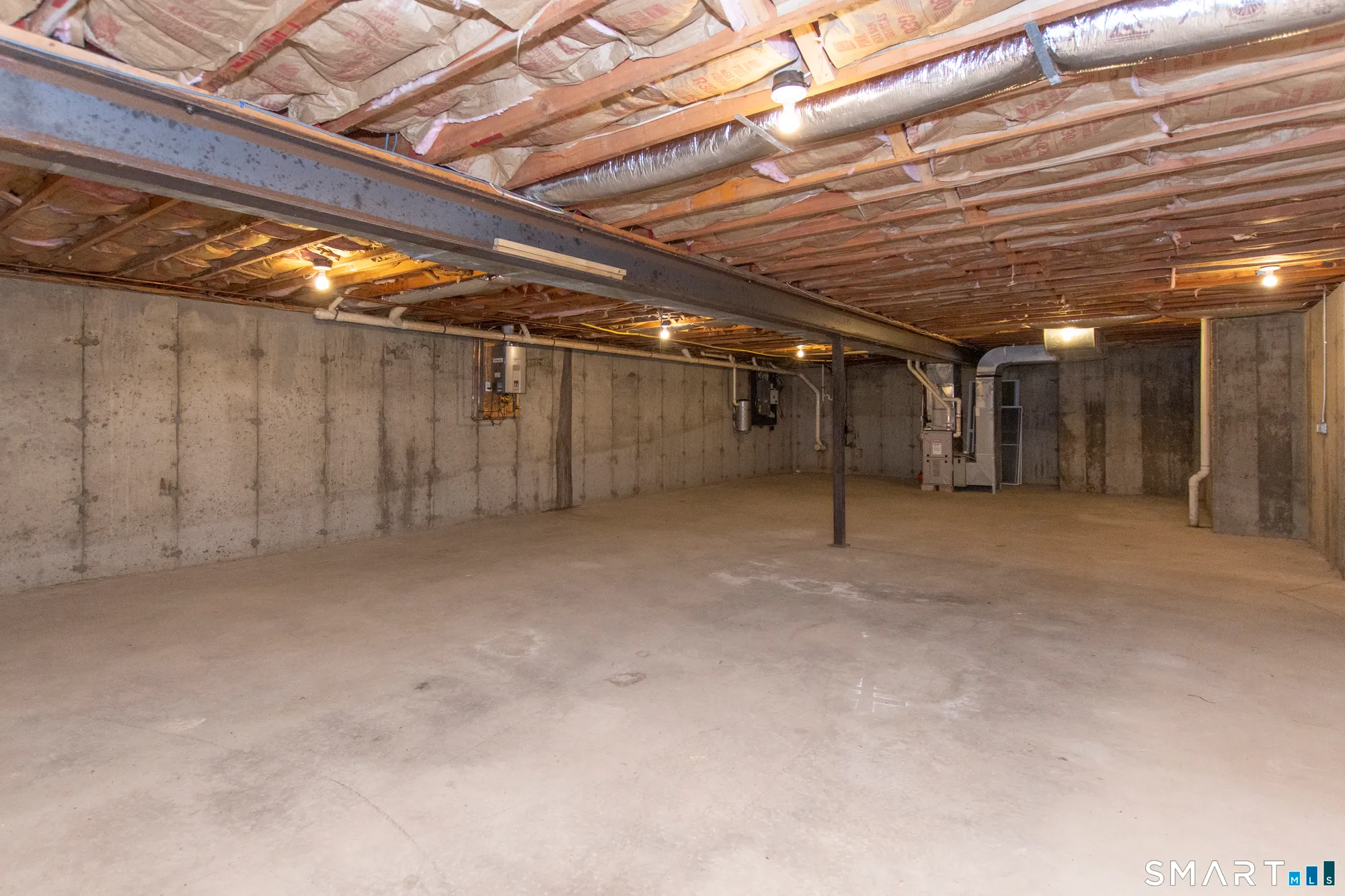 Property Slideshow image 32 of 37 | 5 cider mill ln, Trumbull, CT, 06611