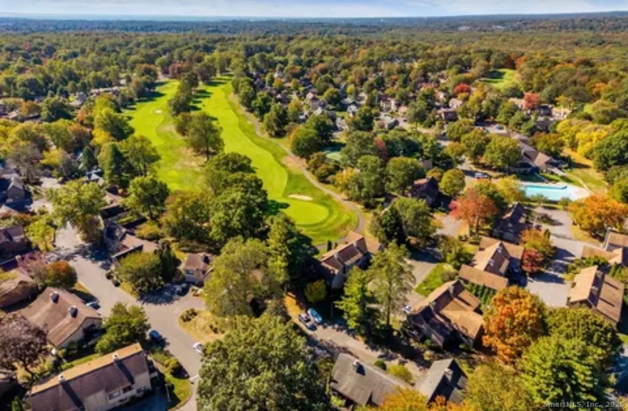 Property Slideshow image 36 of 37 | 522 iroquois ln b, Stratford, CT, 06614