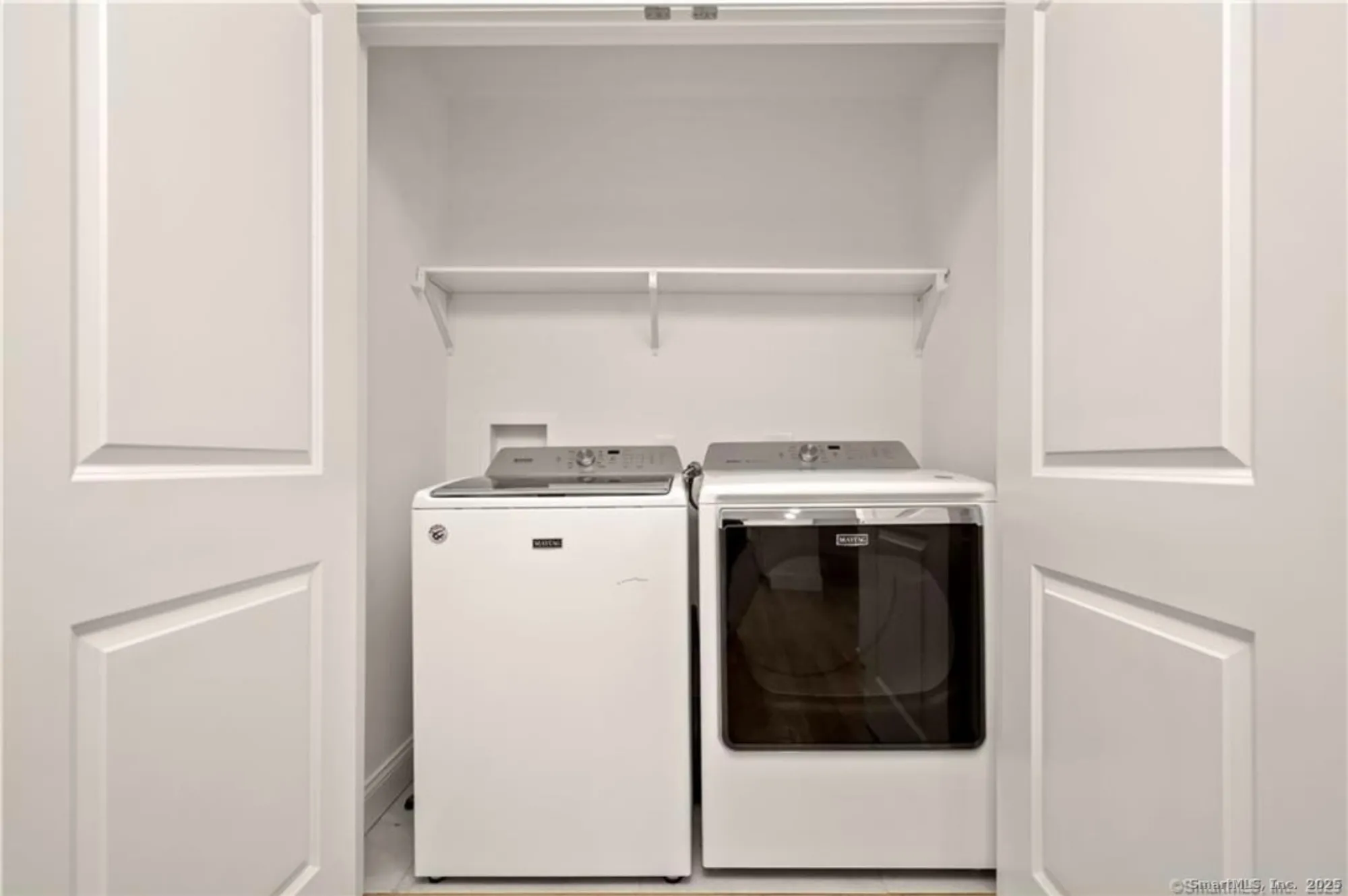 Property Slideshow image 9 of 17 | 383 sequoia ln a, Stratford, CT, 06614