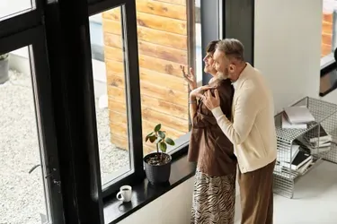 55+ Retirement Community vs. Independent Living: Which Is Right for You?