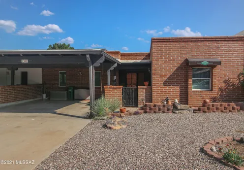 Country Club Estates