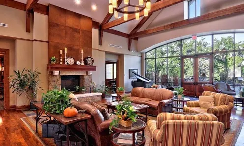 Clubhouse Lobby