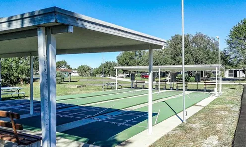 4 Shuffleboard Courts