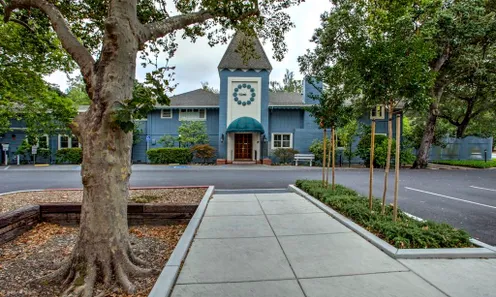 Dollar Clubhouse