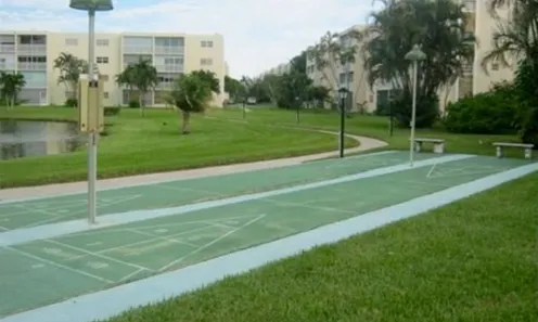 4 Shuffleboard Courts