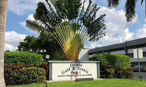 Oriole Golf & Tennis Club