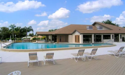 Clubhouse & Outdoor Pool