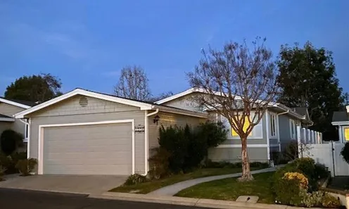 Emerald Lake Village