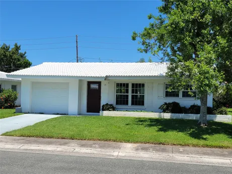 The Mainlands of Tamarac By The Gulf