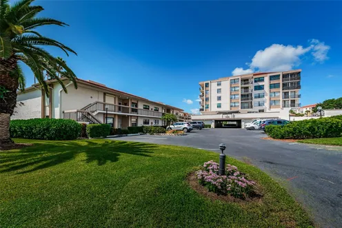 Casa Del Mar Condominiums