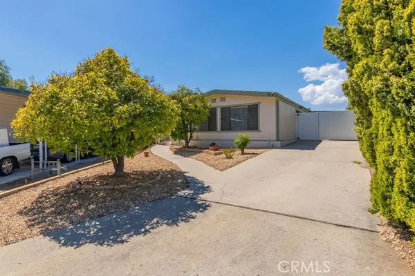 Property Slideshow image 3 of 38 | 38023 via vela, Murrieta, CA, 92563