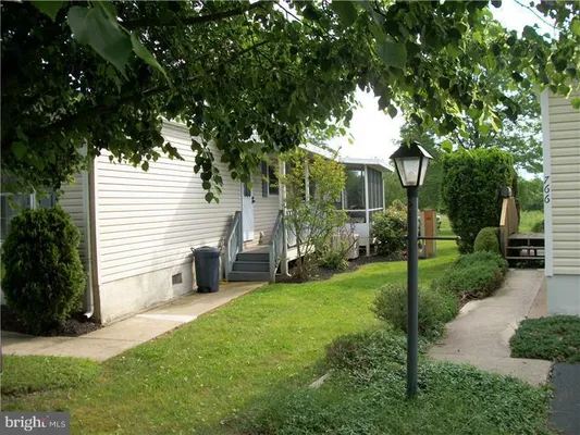 Property Slideshow image 2 of 11 | 770 aspen cir, Red Hill, PA, 18076